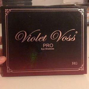 Violet Voss Holy Grail Palette